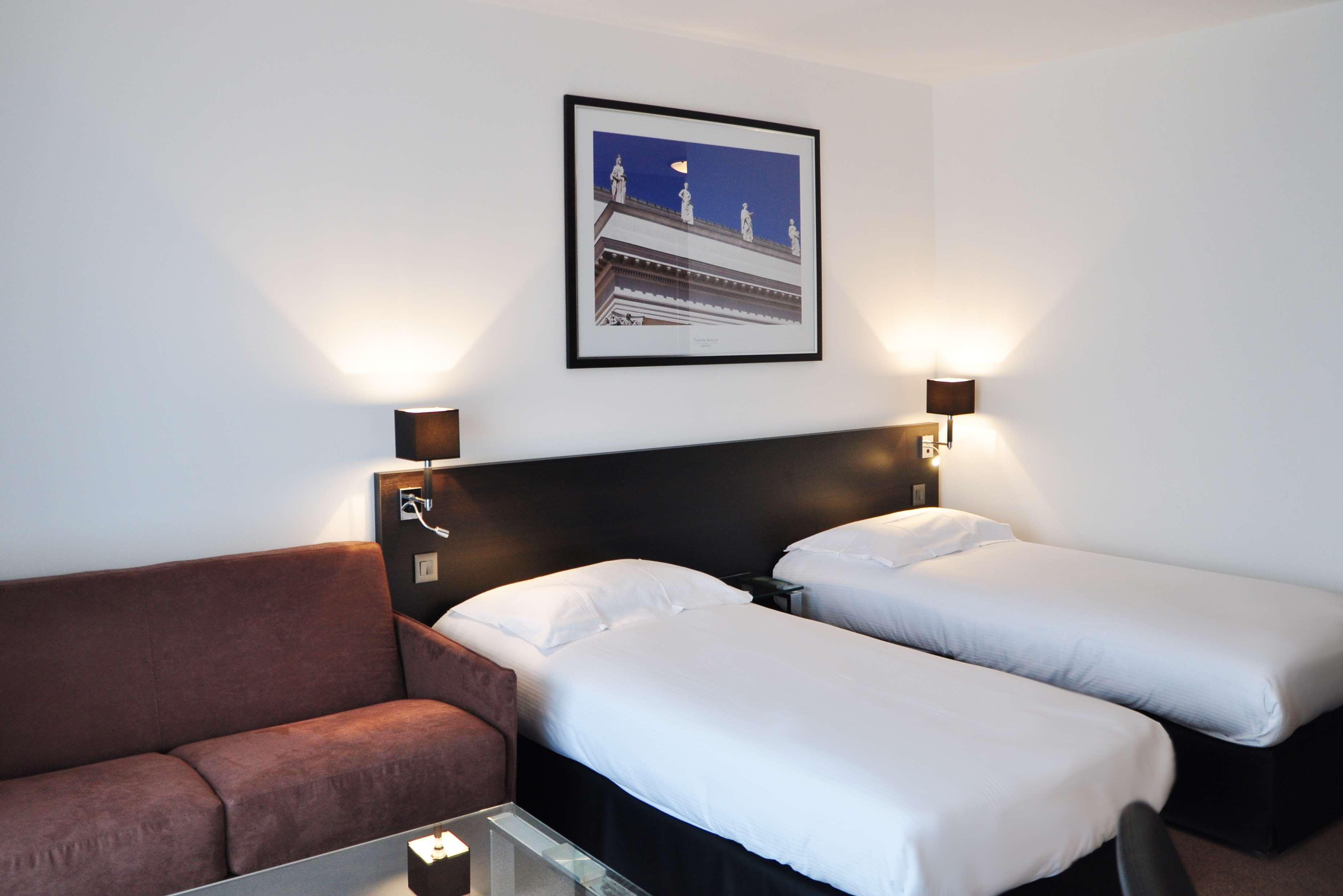 Westotel Life Nantes Каркфу Экстерьер фото